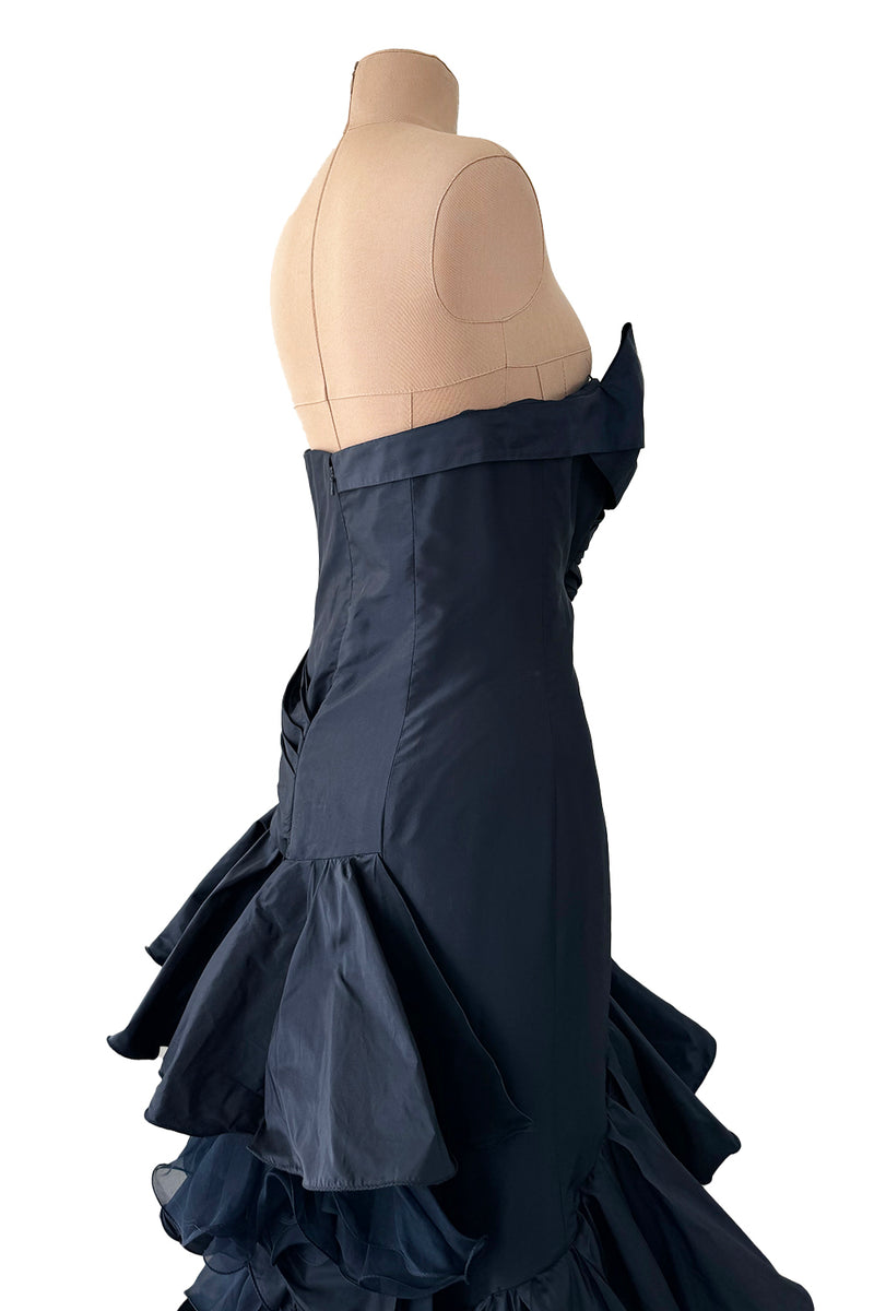 Resort 2011 Oscar de la Renta Runway Deep Blue Strapless Silk Dress w Elaborate Ruffled Skirt