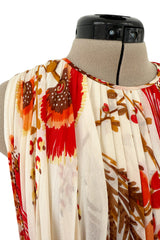 Prettiest 1980s Bill Blass Pleated Silk Chiffon Dress w Coral Flower & Fern Print