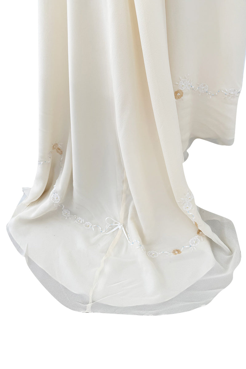 Pretty 2000s Blumarine Sposa Ivory Cape Sleeve Wedding Dress w Train & Emrpoidery