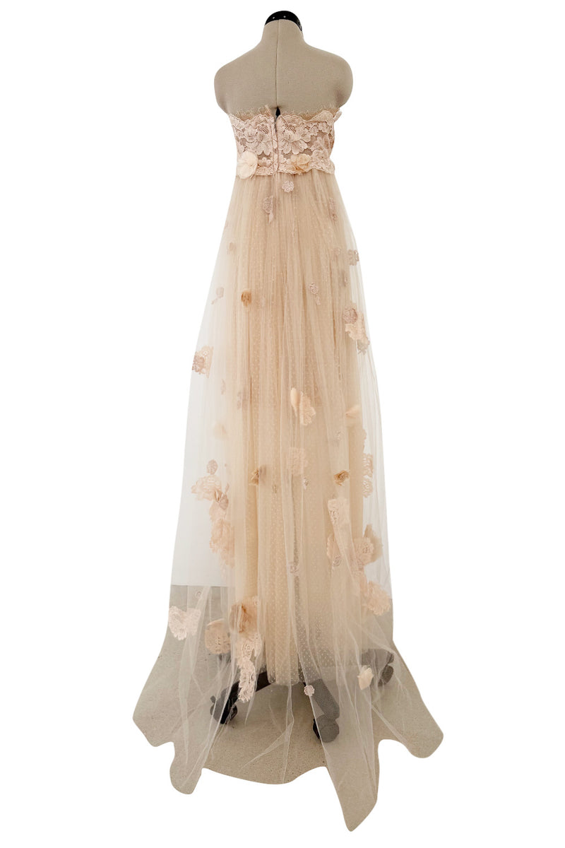 Magical 2012 Dolce & Gabbana Pinky Nude Tulle & Lace Flower Applique Strapless Dress