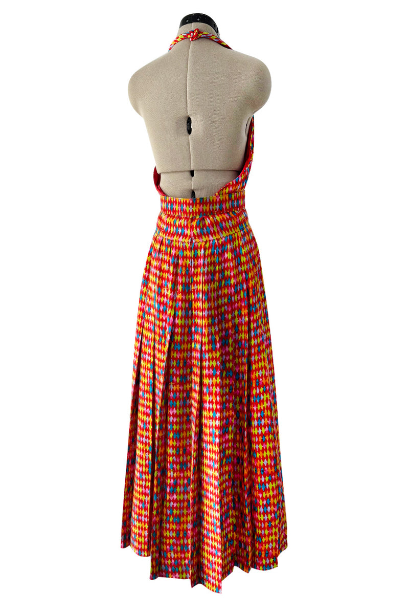 Chic 1990s Bill Blass Silk Multi Colour Print Halter Dress w Pleated Skirt & Belt