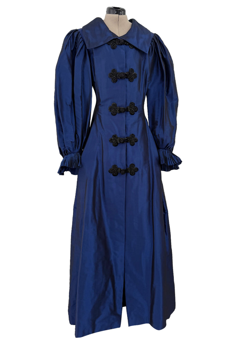 1980s Oscar de la Renta Iridescent Silk Taffeta Blue Coat or Dress w beaded Frog Knots