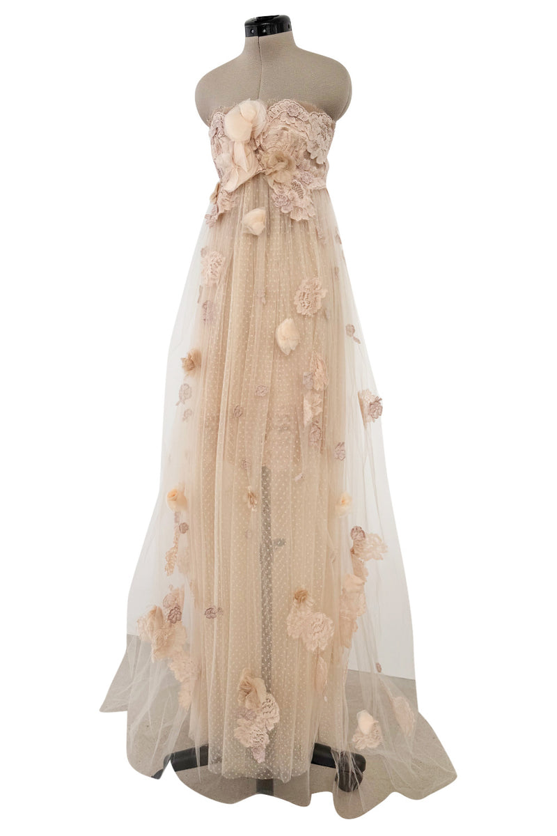 Magical 2012 Dolce & Gabbana Pinky Nude Tulle & Lace Flower Applique Strapless Dress