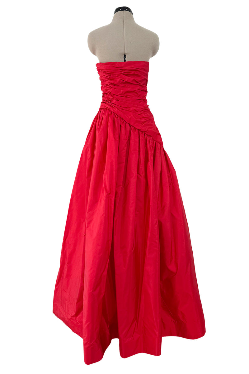 Late 1970s Unlabeled Strapless Red Silk Dress w Gathered Bodice & Full Skirt