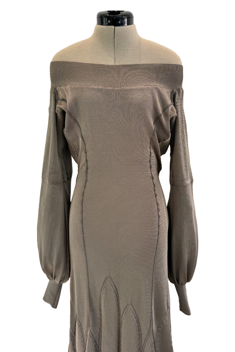 Gorgeous Fall 2004 Alexander McQueen  'Pantheon Ad Lecum' Runway Off Shoulder Knit Dress