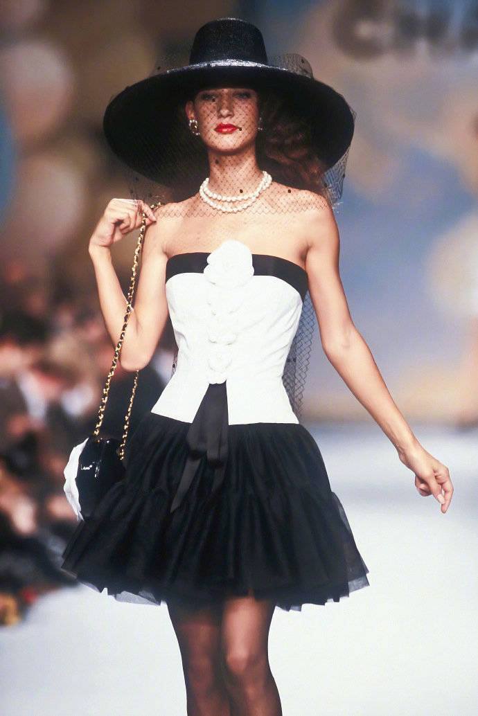 Stupendous c. Fall 1991 Chanel by Karl Lagerfeld Strapless Mini Dress w Full Net Skirt