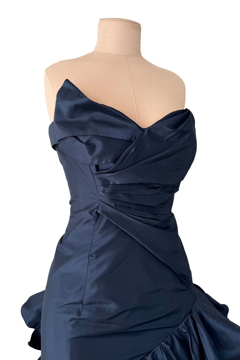 Resort 2011 Oscar de la Renta Runway Deep Blue Strapless Silk Dress w Elaborate Ruffled Skirt