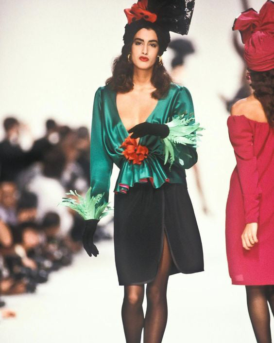 Incredible Spring 1990 Yves Saint Laurent Runway Brilliant Green Jacket w Pink Lining & Black Skirt Set