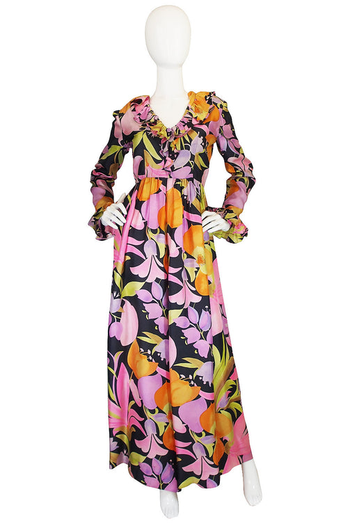 The Shrimpton Couture Blog: Norma Kamali  Norma kamali, Artist at work,  Vintage blog