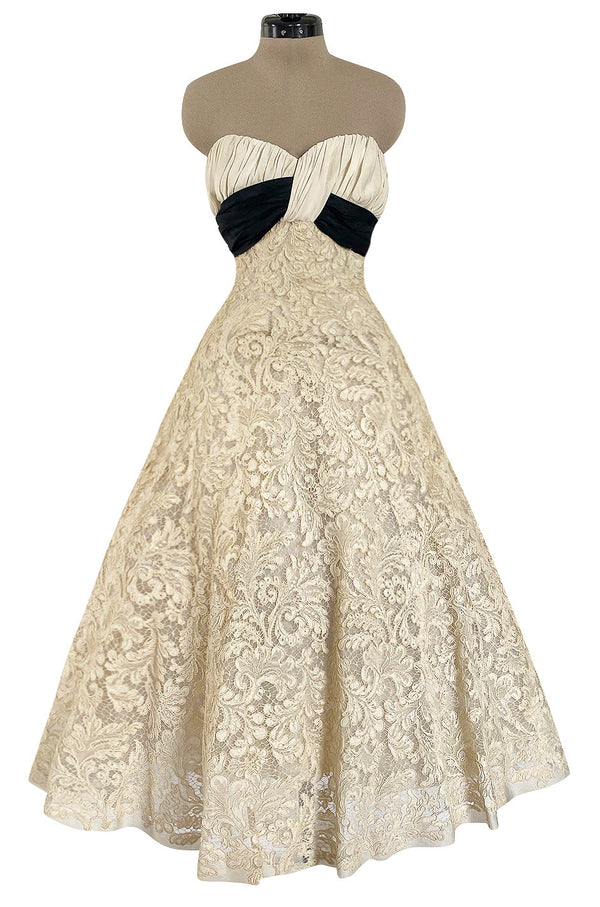 Exceptional Spring 1956 Pierre Balmain Haute Couture Strapless French Alencon Lace & Silk Organza Dress