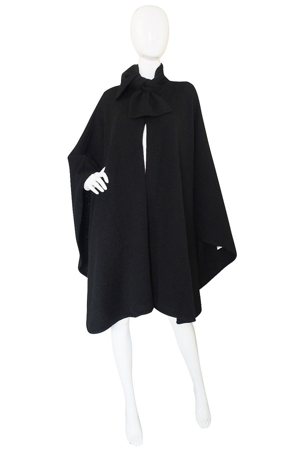 1970s Valentino Knit Cape withTie Neck