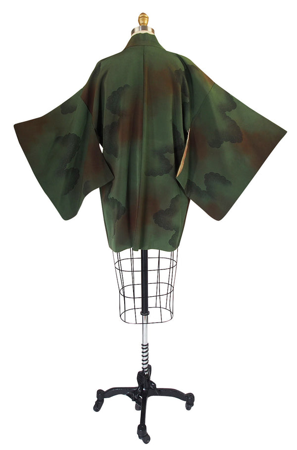 Unusual 1950s Green & Metallic Silk Kimono