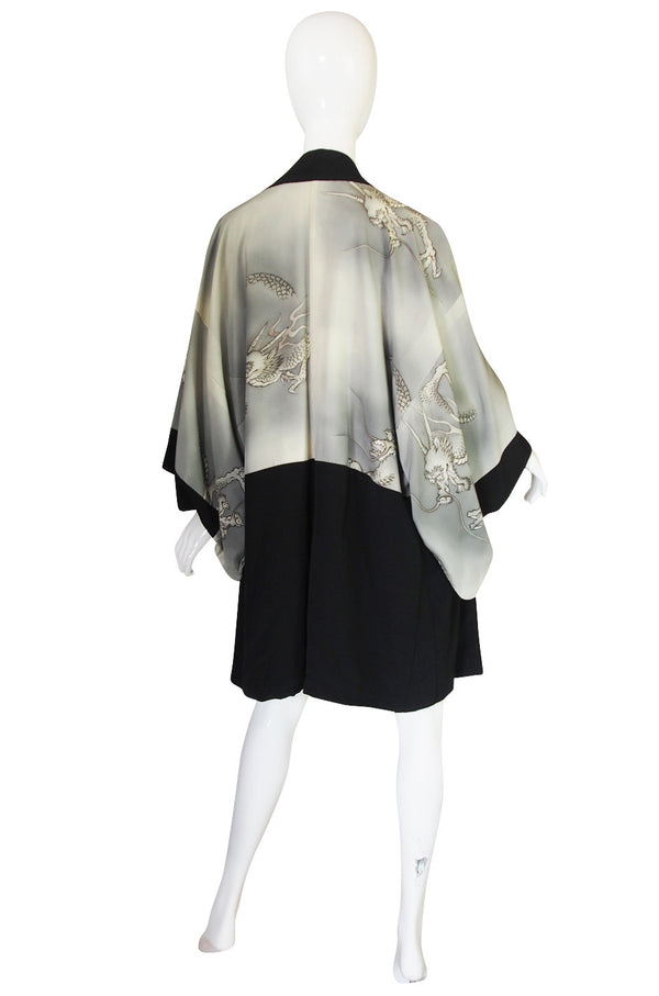 1950s Stylized Dragon Print Silk Kimono