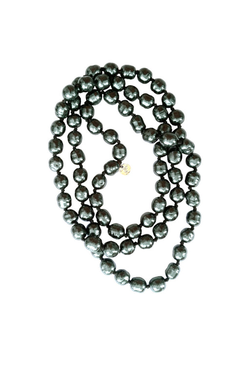 Black Faux Pearl CHANEL Sautoir circa 1981