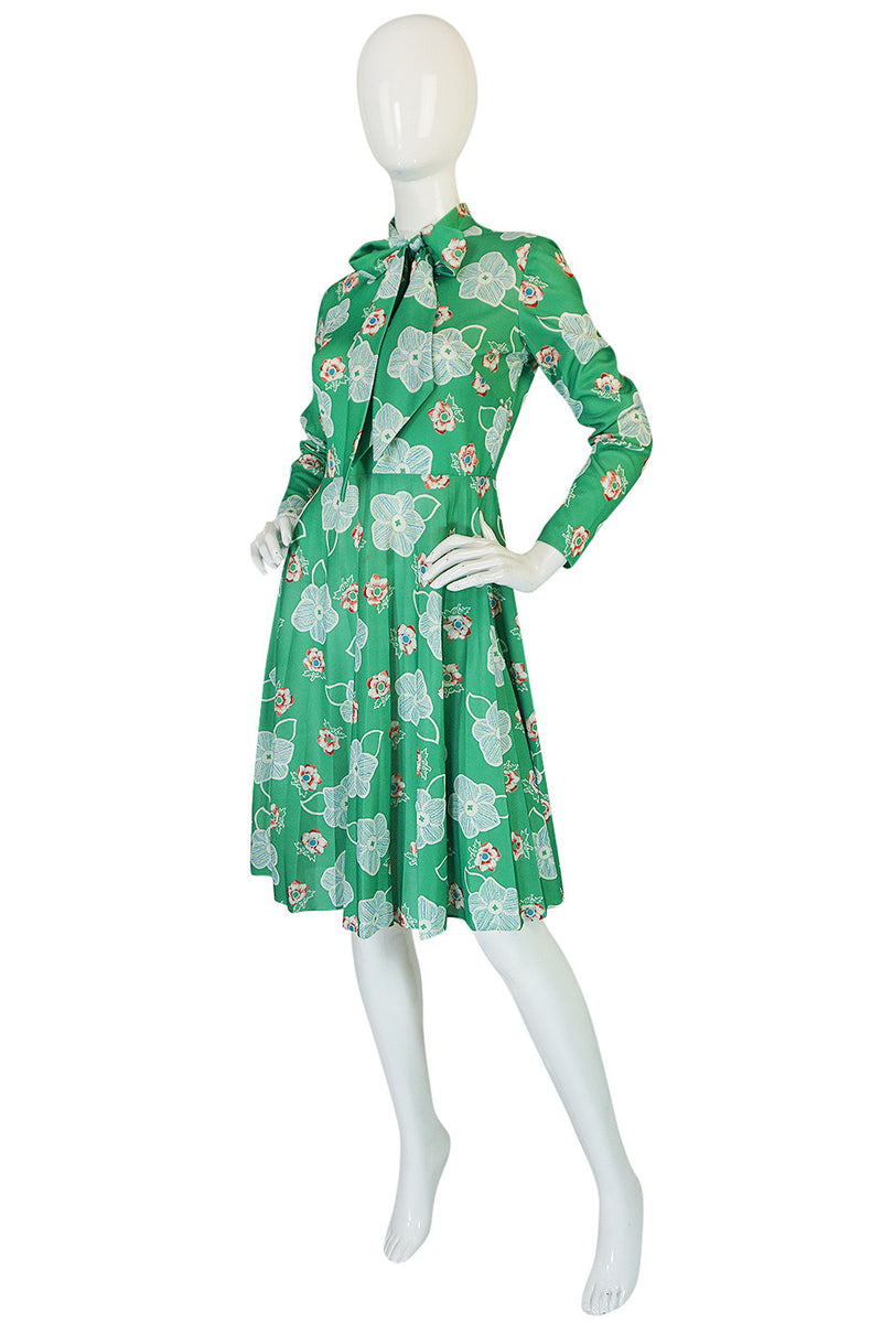 1970s Apple Green Print Washable Jersey Secretary Dress – Shrimpton Couture