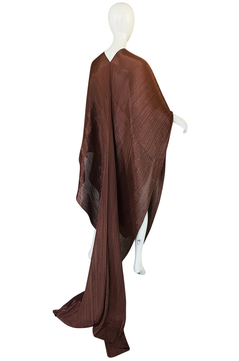 1990s Issey Miyake Pleats Please Copper Shawl Poncho Dress – Shrimpton  Couture
