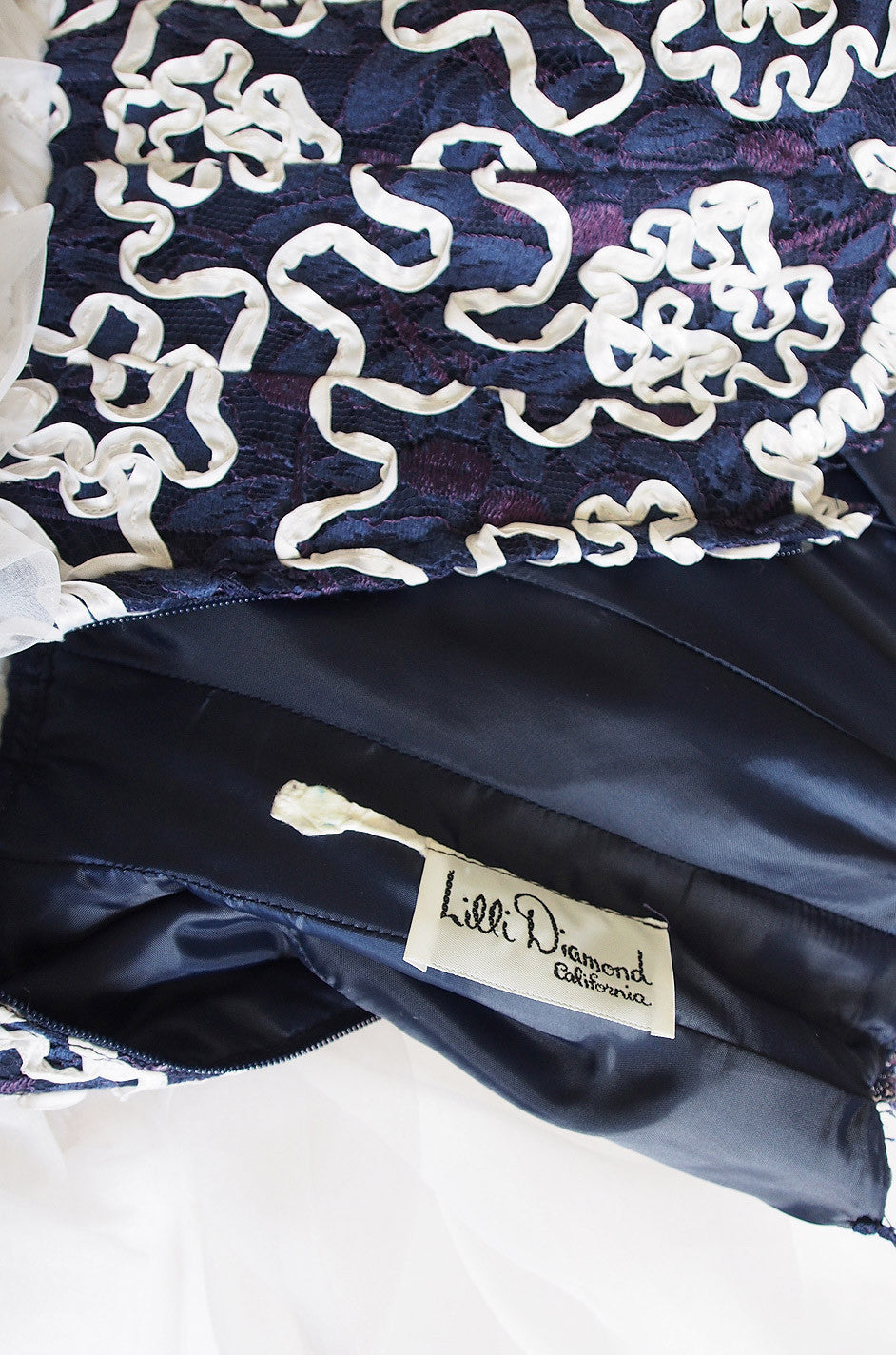 1980s Lilli Diamond Pouf Ribbon Dress – Shrimpton Couture